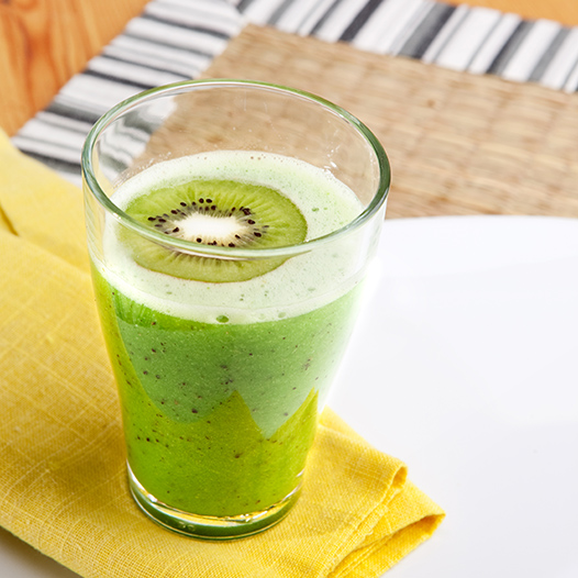 Tropischer Chlorella-Smoothie